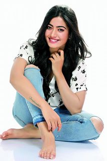 Rashmika Mandanna feet photo thumbnail