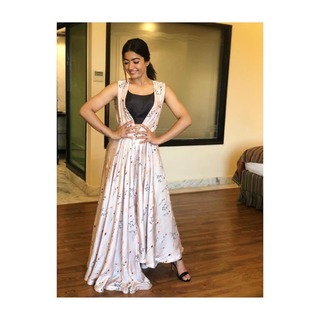 Rashmika Mandanna feet photo thumbnail