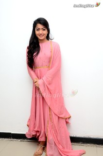 Rashmika Mandanna feet photo thumbnail