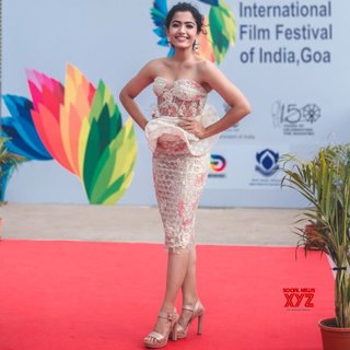 Rashmika Mandanna feet photo thumbnail