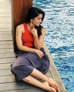 Rashmika Mandanna feet photo thumbnail