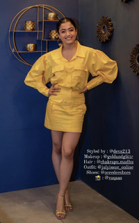 Rashmika Mandanna feet photo thumbnail