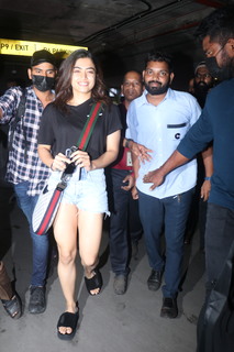 Rashmika Mandanna feet photo thumbnail