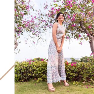 Rashmika Mandanna feet photo thumbnail