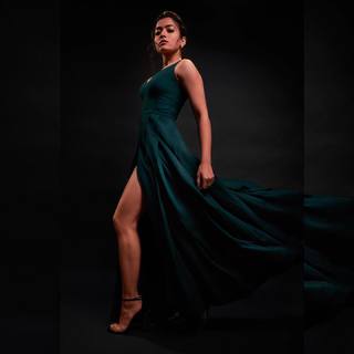 Rashmika Mandanna feet photo thumbnail