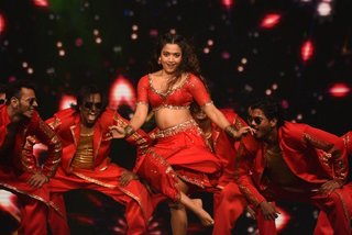 Rashmika Mandanna feet photo thumbnail
