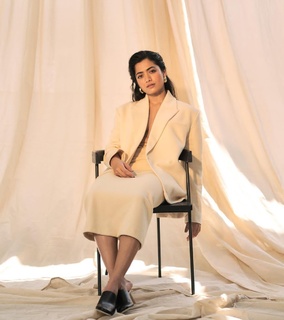 Rashmika Mandanna feet photo thumbnail