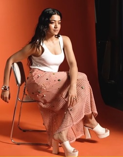 Rashmika Mandanna feet photo thumbnail