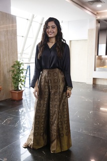 Rashmika Mandanna feet photo thumbnail