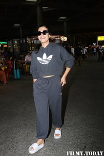 Rashmika Mandanna feet photo thumbnail