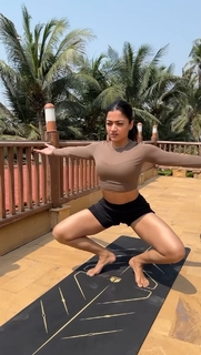 Rashmika Mandanna feet photo thumbnail