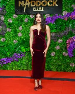 Rashmika Mandanna feet photo thumbnail