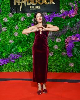 Rashmika Mandanna feet photo thumbnail