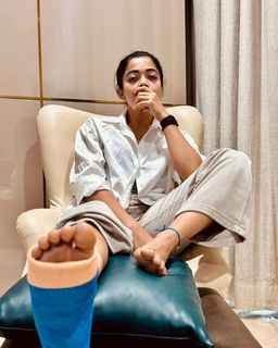 Rashmika Mandanna feet photo thumbnail