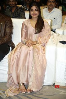 Rashmika Mandanna feet photo thumbnail