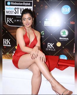 Rashmika Mandanna feet photo 7