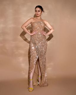 Rasika Dugal feet photo 8