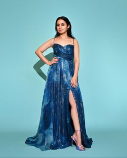 Rasika Dugal feet photo 4