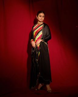 Rasika Dugal feet photo 14
