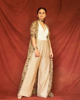 Rasika Dugal feet photo 20