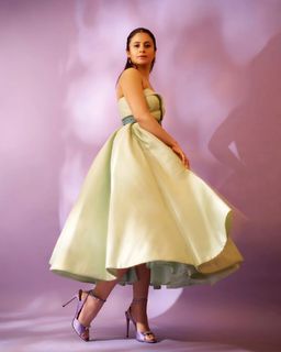 Rasika Dugal feet photo 15