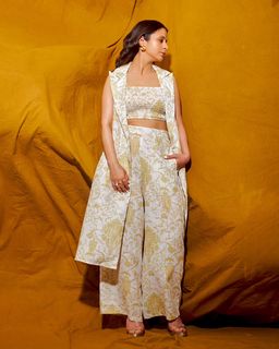 Rasika Dugal feet photo 6