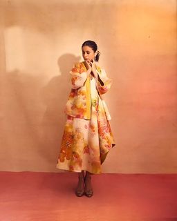 Rasika Dugal feet photo 3