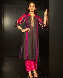 Rasika Dugal feet photo 1