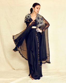 Rasika Dugal feet photo 17