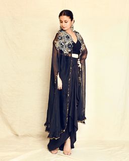 Rasika Dugal feet photo 16
