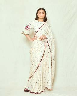 Rasika Dugal feet photo 6