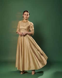 Rasika Dugal feet photo 15