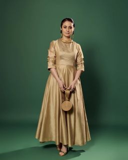 Rasika Dugal feet photo 14
