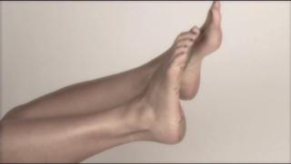 Rasika Mathur feet photo 18