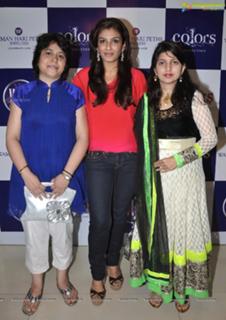Raveena Tandon feet photo thumbnail