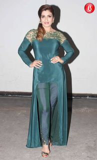 Raveena Tandon feet photo thumbnail