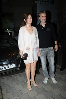 Raveena Tandon feet photo thumbnail
