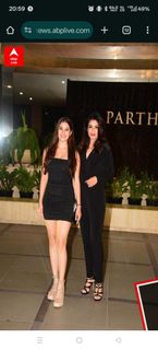Raveena Tandon feet photo thumbnail