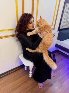 Raveena Tandon feet photo 8