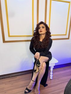 Raveena Tandon feet photo 6