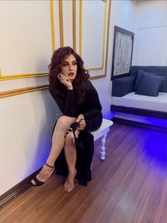 Raveena Tandon feet photo 5