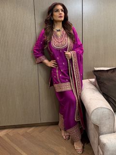Raveena Tandon feet photo 13