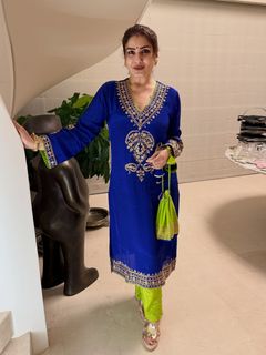 Raveena Tandon feet photo 12