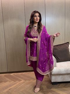 Raveena Tandon feet photo 6