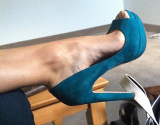 Raven-Symoné feet photo thumbnail