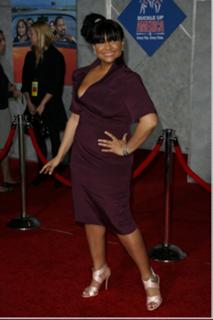Raven-Symoné feet photo thumbnail