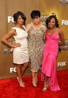 Raven-Symoné feet photo thumbnail