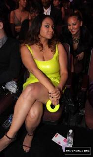 Raven-Symoné feet photo thumbnail