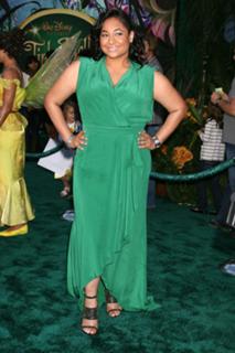 Raven-Symoné feet photo thumbnail