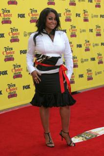 Raven-Symoné feet photo thumbnail